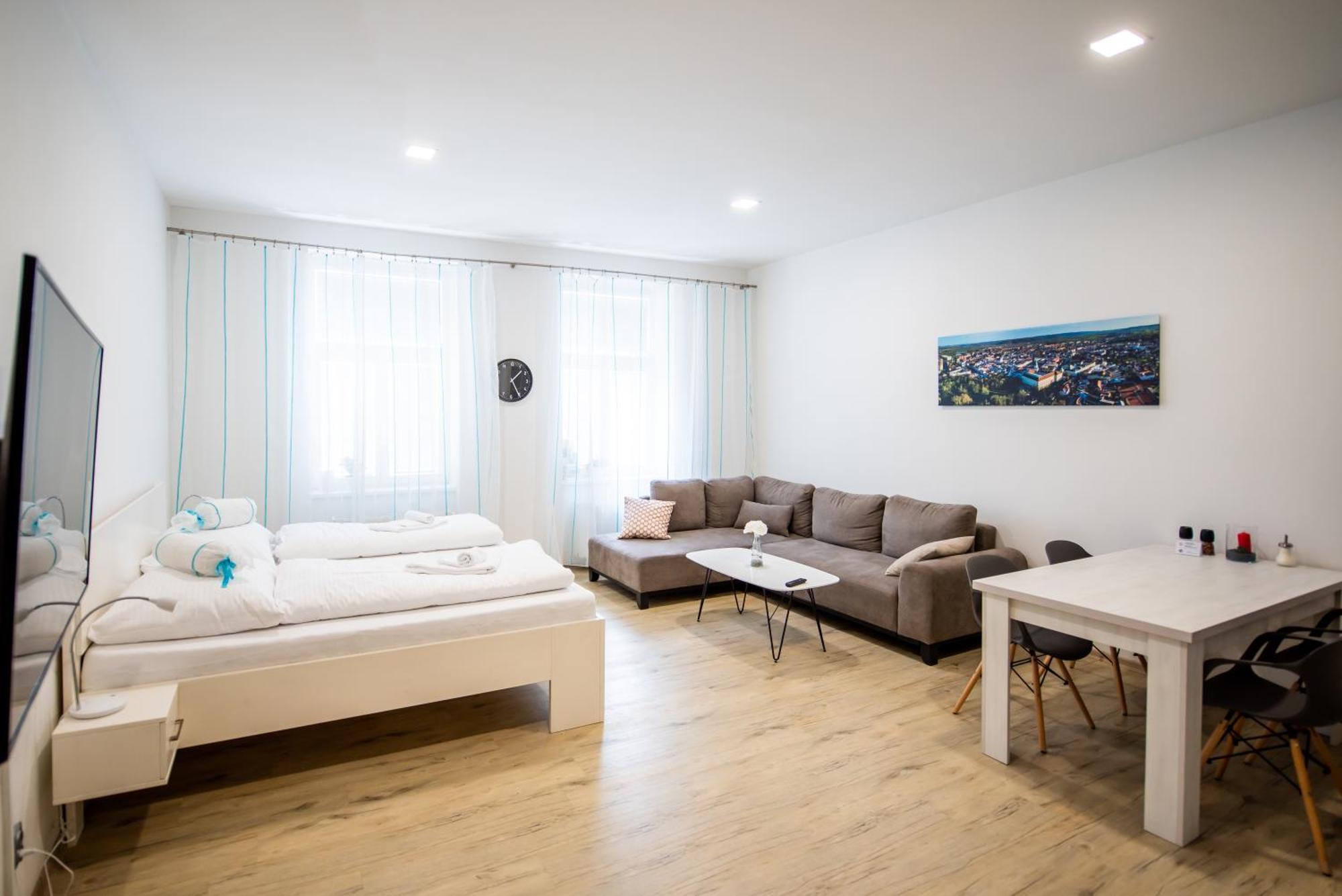 Apartmany Velke Namesti Kroměříž Dış mekan fotoğraf