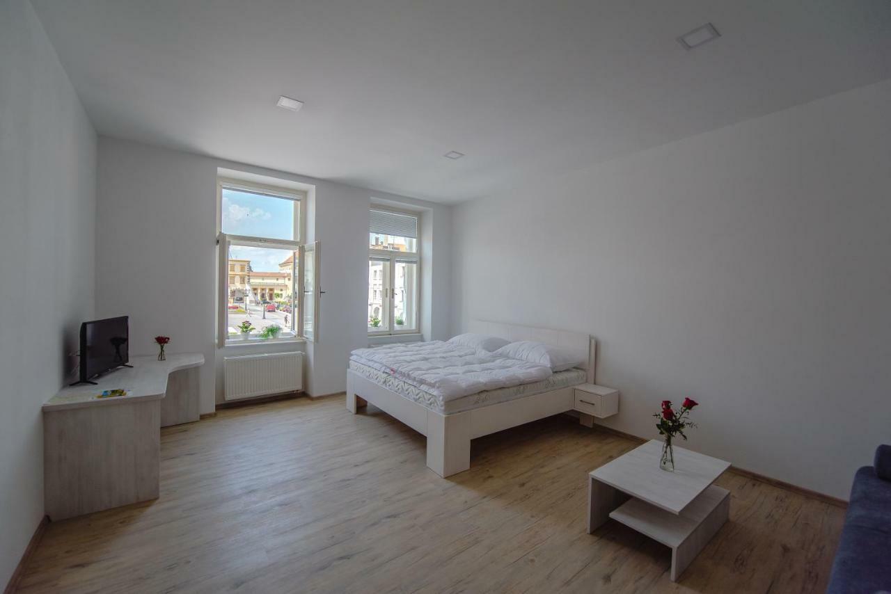 Apartmany Velke Namesti Kroměříž Dış mekan fotoğraf